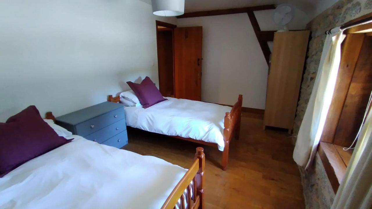 The Railway Cottage - Characterful And Comfortable Holiday Cottage Piégut-Pluviers Exterior foto